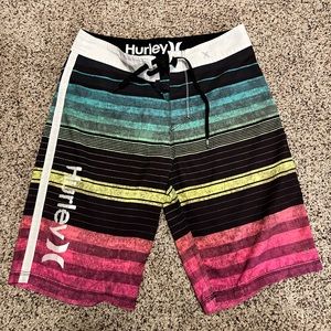HURLEY PHANTOM MENS SWIM TRUNKS